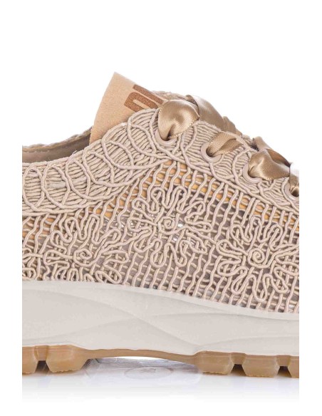 Sneaker en crochet