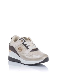 NK  Zapatilla con cuña