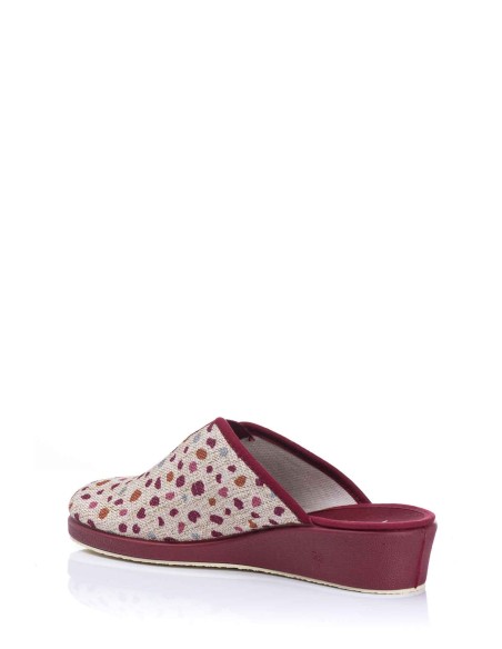 Zapatilla con cuña