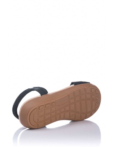 Sandalia con botón - Confort