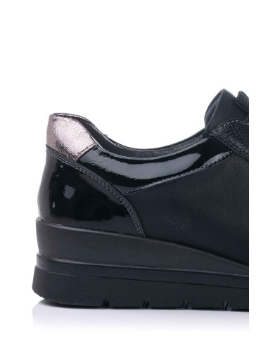 Zapato sport con cuña
