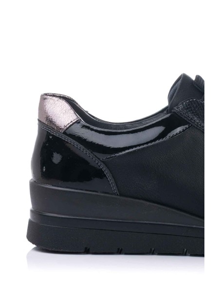 Zapato sport con cuña
