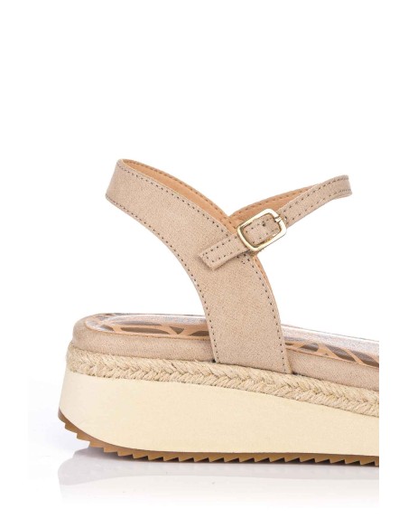 Sandalia con Plataforma Sandalia con Plataforma