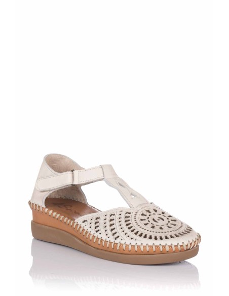 Comprar Sandalia calada con cuña - Piel | Club del Zapato