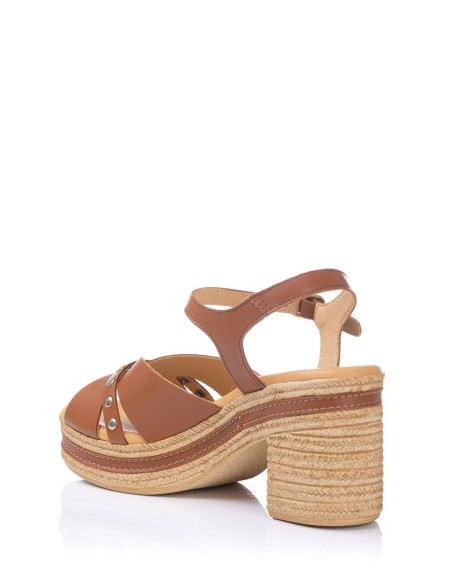 Sandália em pele - Tachas | Pitillos | Club del Zapato